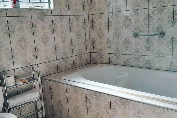 Room 18 of 23