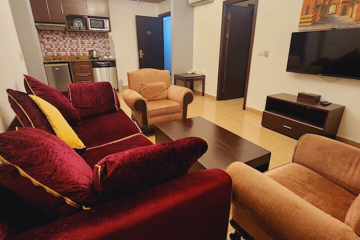 Room 19 of 28