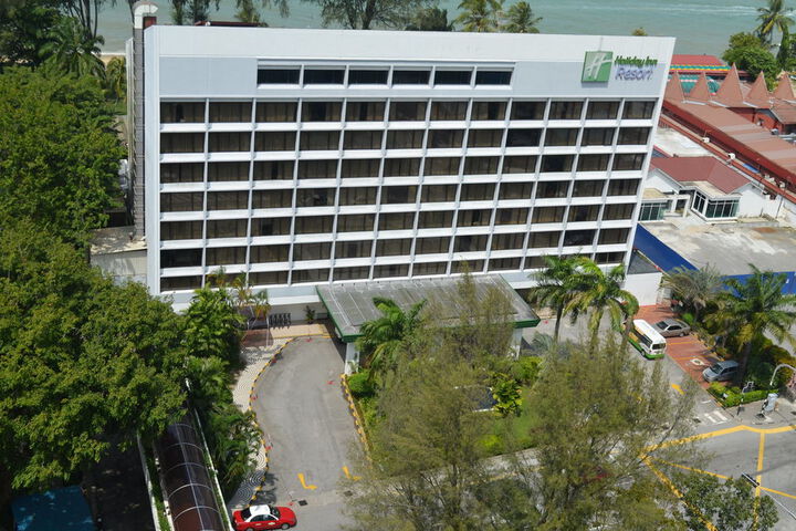 HOLIDAY INN