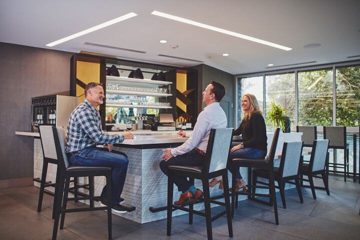 Lobby lounge