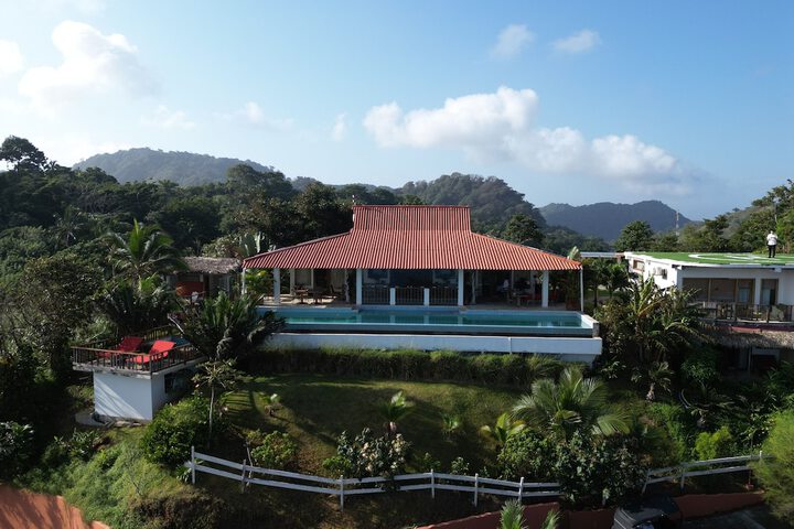 Hotel 74 of 79