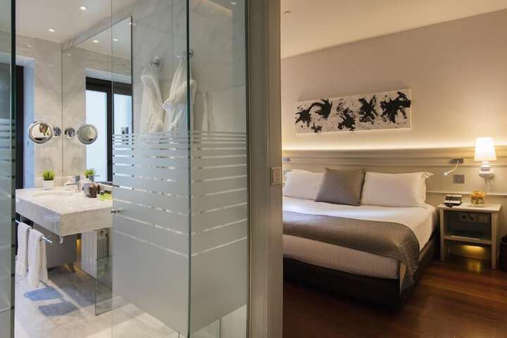 Room 40 of 54