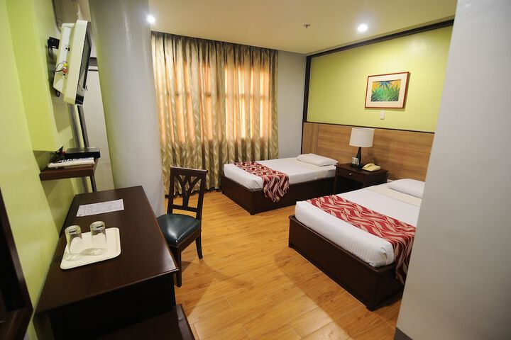 Room 7 of 28