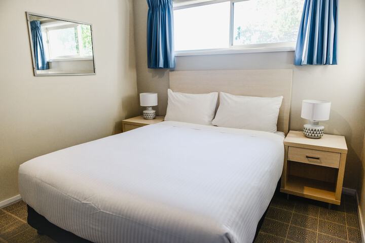 Room 14 of 26