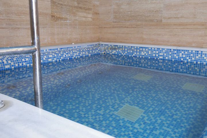 Spa 192 of 342