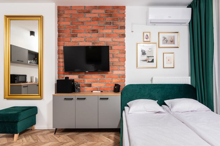 Room 81 of 111