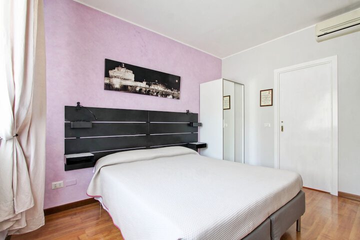 Room 10 of 51