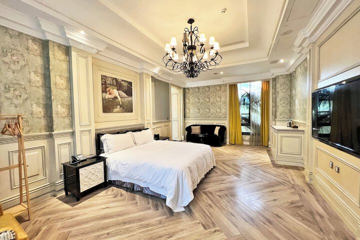 Room 54 of 91
