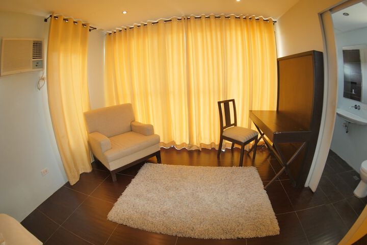 Room 16 of 23