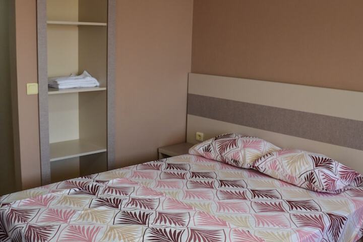 Room 11 of 49