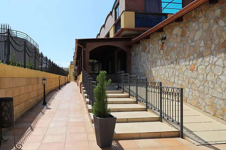 Hotel Exterior 21 of 21