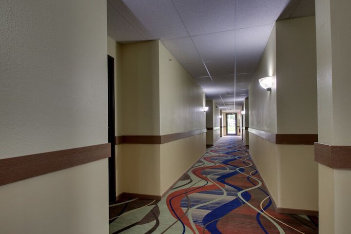 Ballroom/Hall 62 of 65