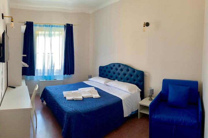 Room 5 of 55