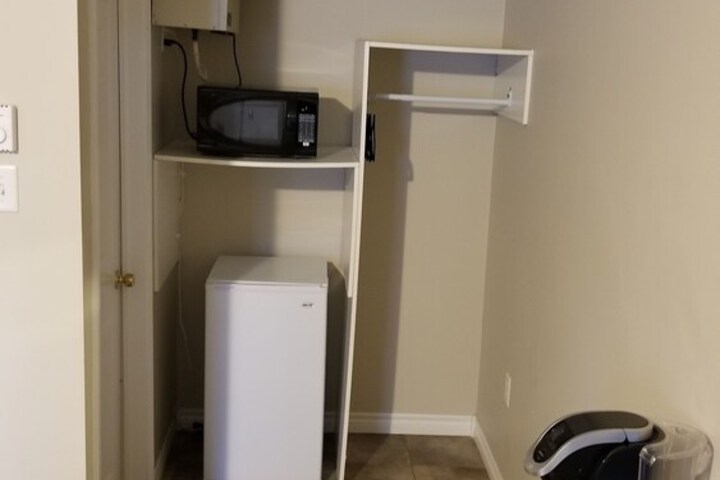 Room 9 of 163