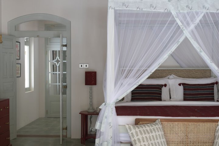 Room 16 of 111