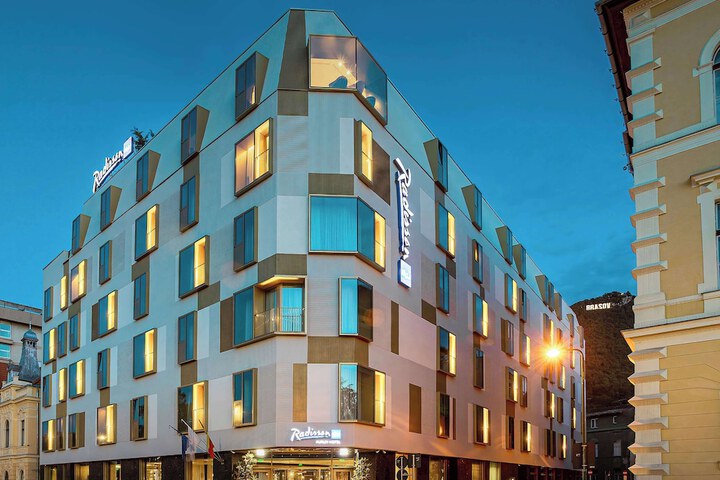 Exterior of Radisson Blu Aurum Hotel Brasov