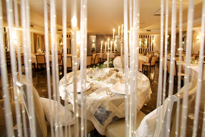 Dining Photos