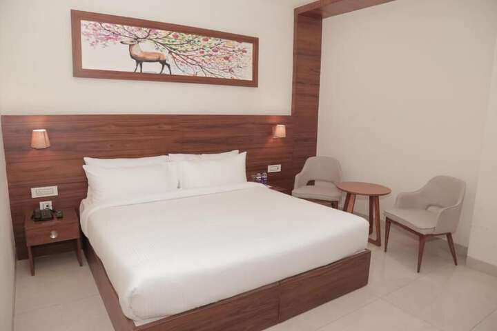 Room 14 of 30