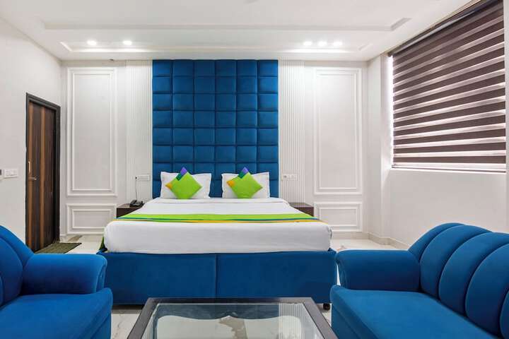 Room 10 of 54