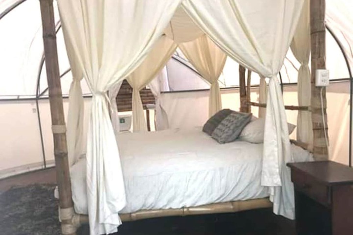 Room 6 of 30