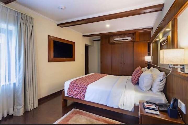 Room 9 of 54