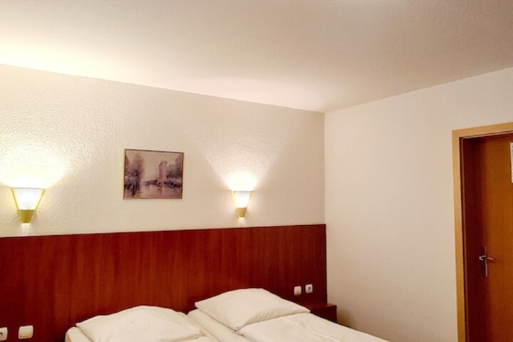 Room 25 of 91