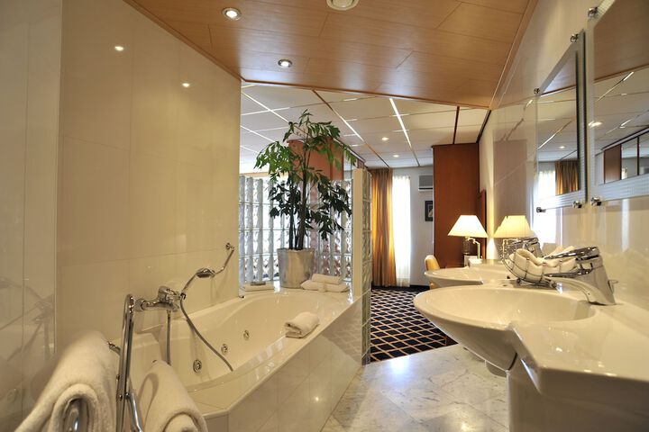 Bath Interior
