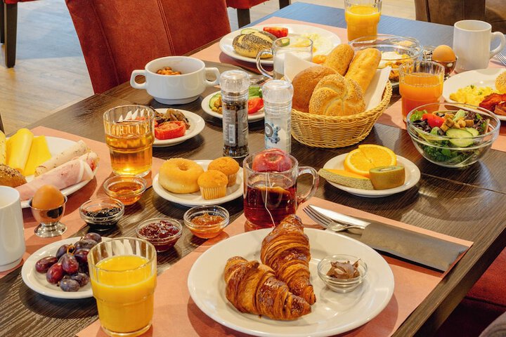 Breakfast/Coffee Service 113 of 127