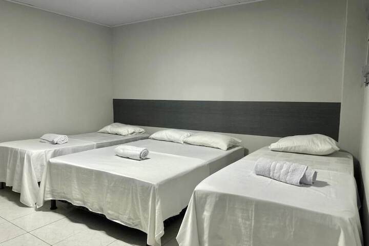 Room 6 of 34