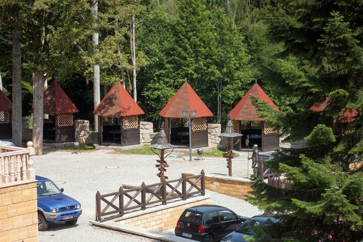 Hotel Exterior 68 of 75