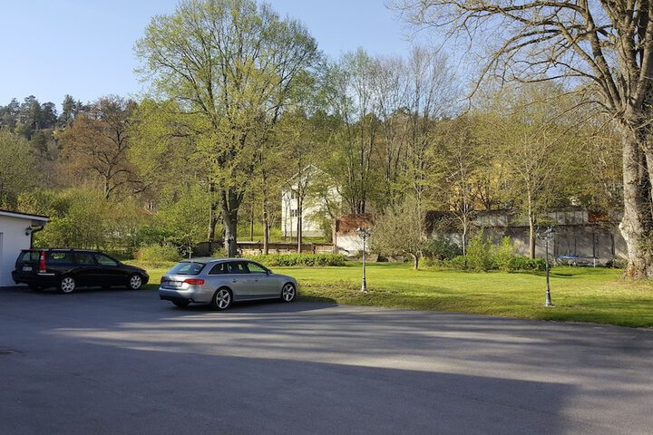 Property Grounds 34 of 39
