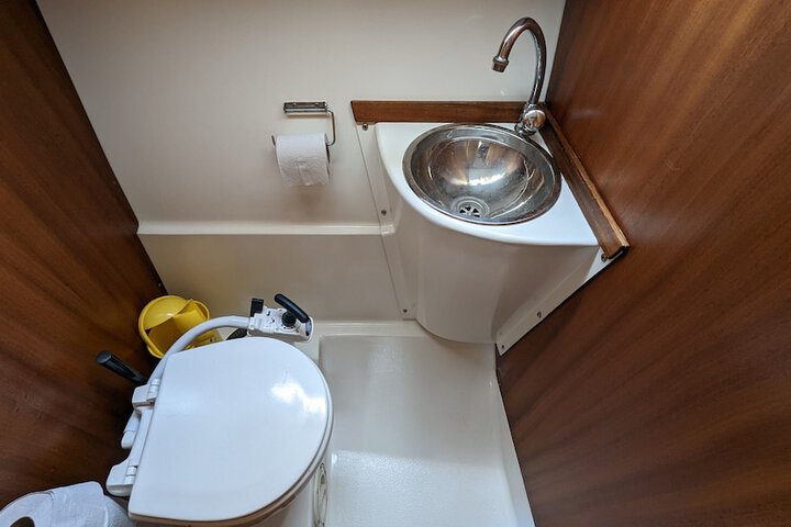 Room 160 of 207