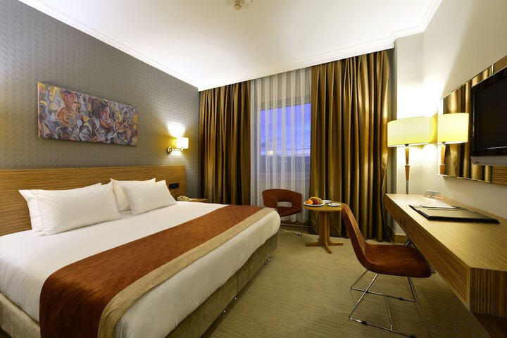 Room 9 of 55