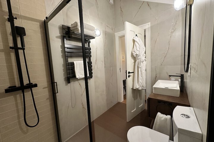 Room 58 of 79