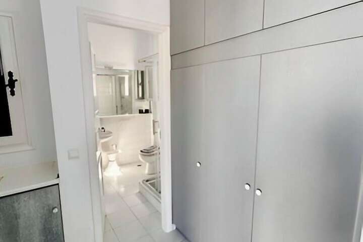 Room 42 of 52