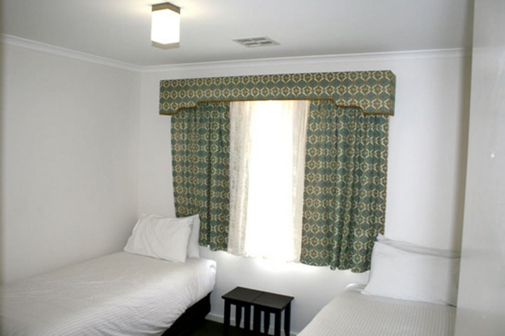 Room 7 of 35