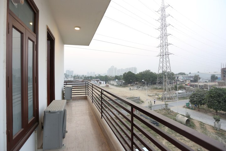 Terrace/Patio 5 of 16