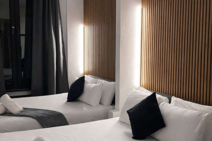 Room 37 of 85