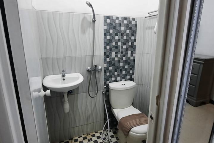 Room 12 of 12