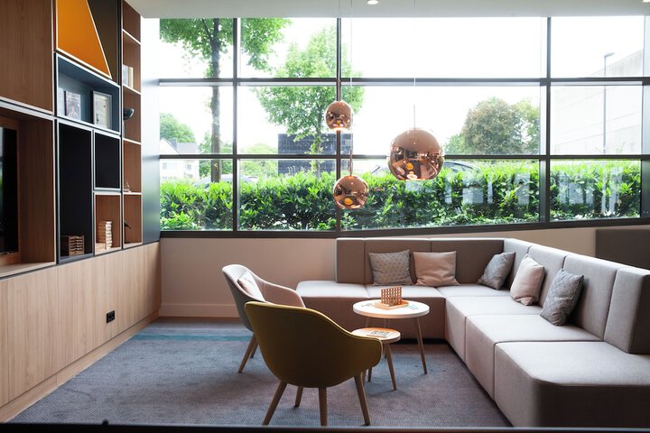 Guest Lobby