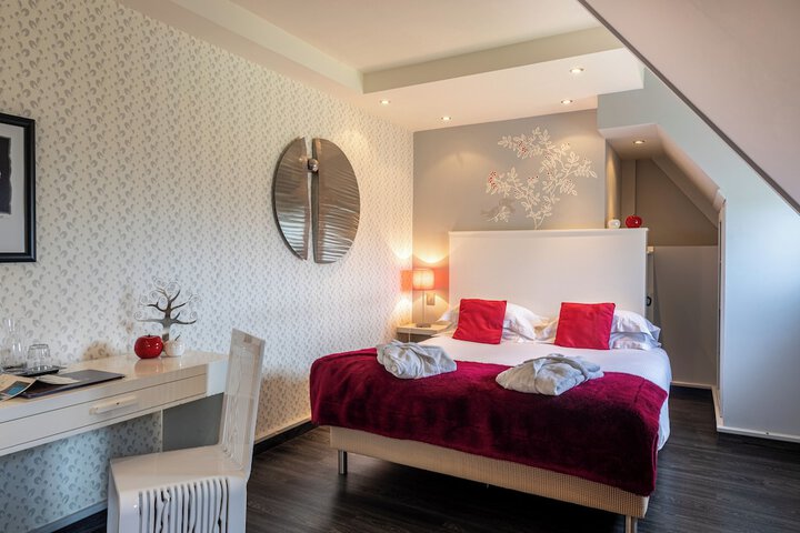 Room 18 of 85