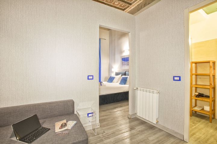 Room 18 of 33