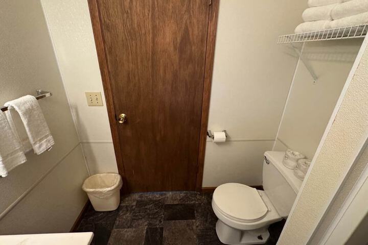 Room 44 of 59