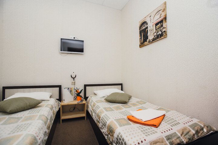 Room 15 of 19
