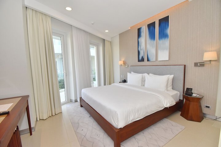 Room 9 of 120