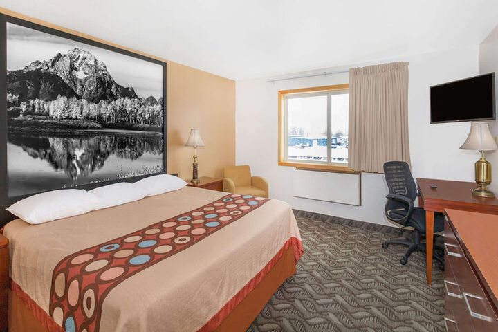 Room 7 of 15