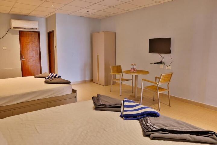 Room 15 of 39