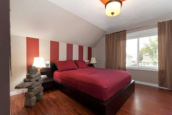 Room 33 of 44