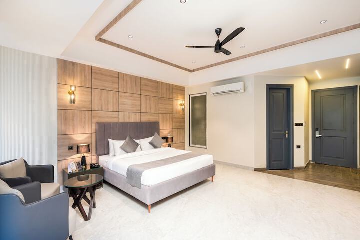 Room 48 of 161
