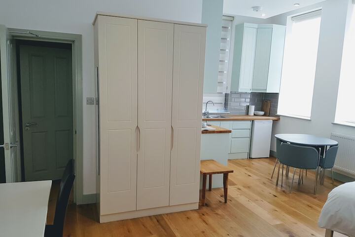 Room 11 of 46